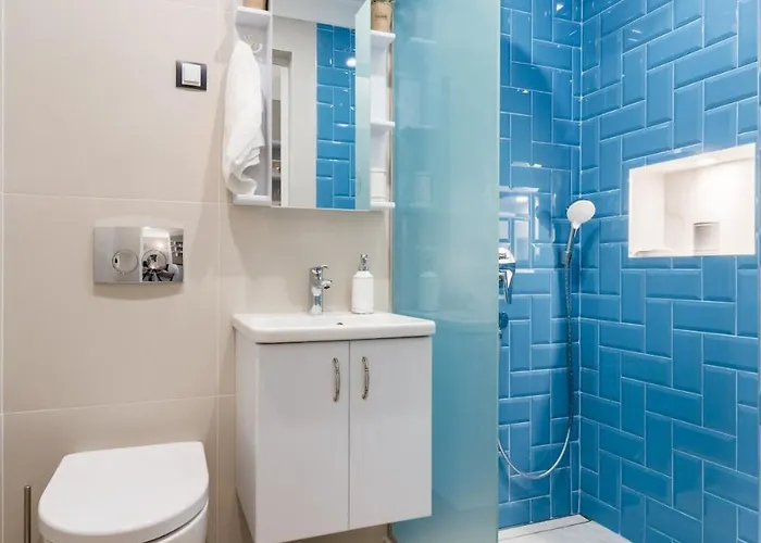 Casa Dolce Far Niente , In Blue, Parking